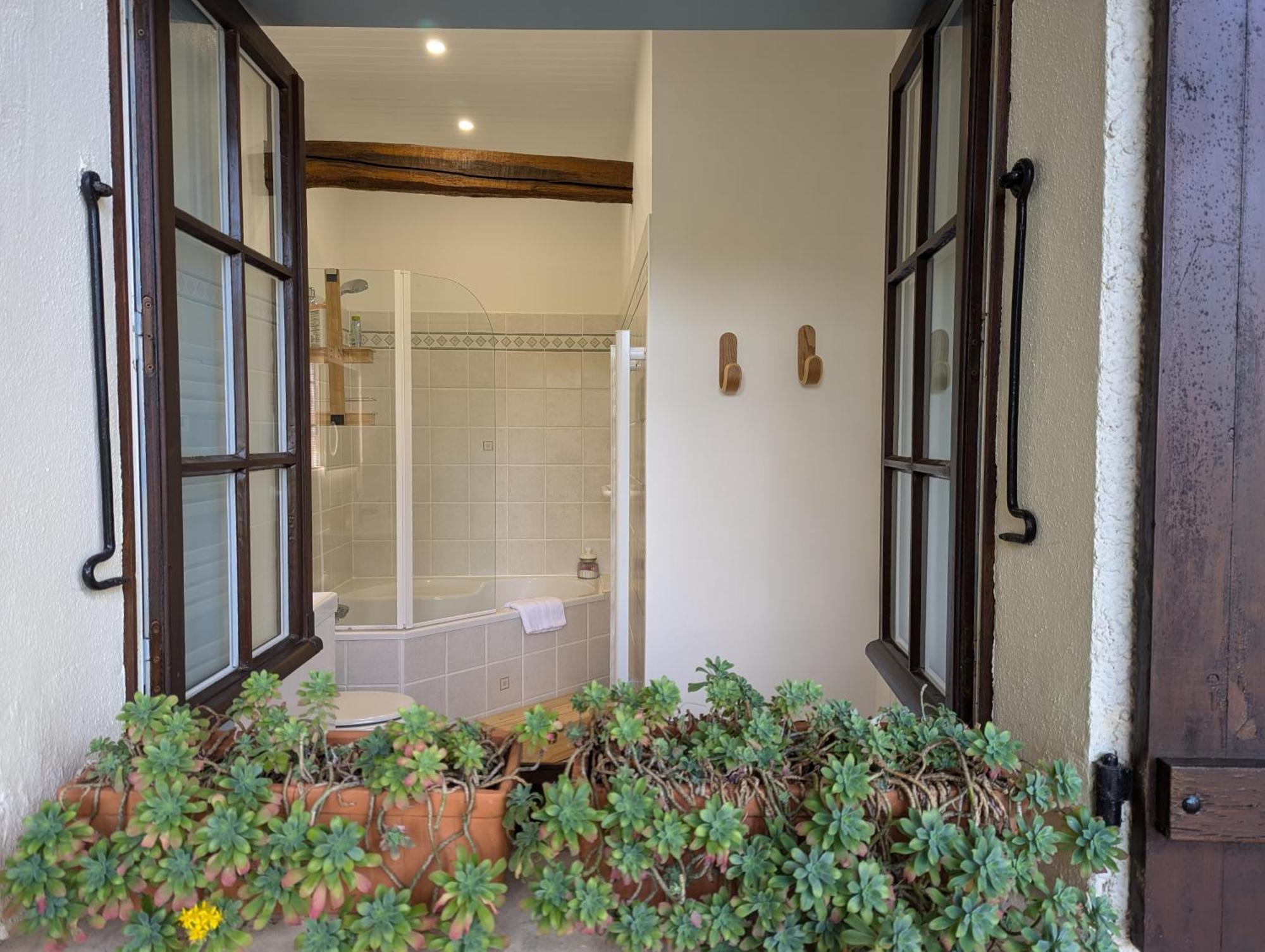 Le Bois Des Fees De Chazelles Bed & Breakfast Chazelles  Exterior photo